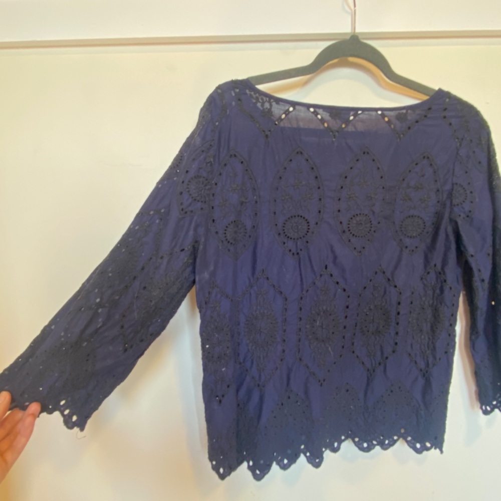 Lacy Top - Picture 2 of 4